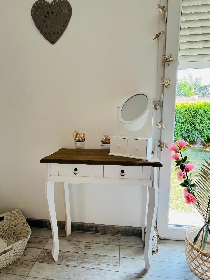 Un Coin Tropical En Provence ! Hotell LʼIsle-sur-la-Sorgue Exteriör bild