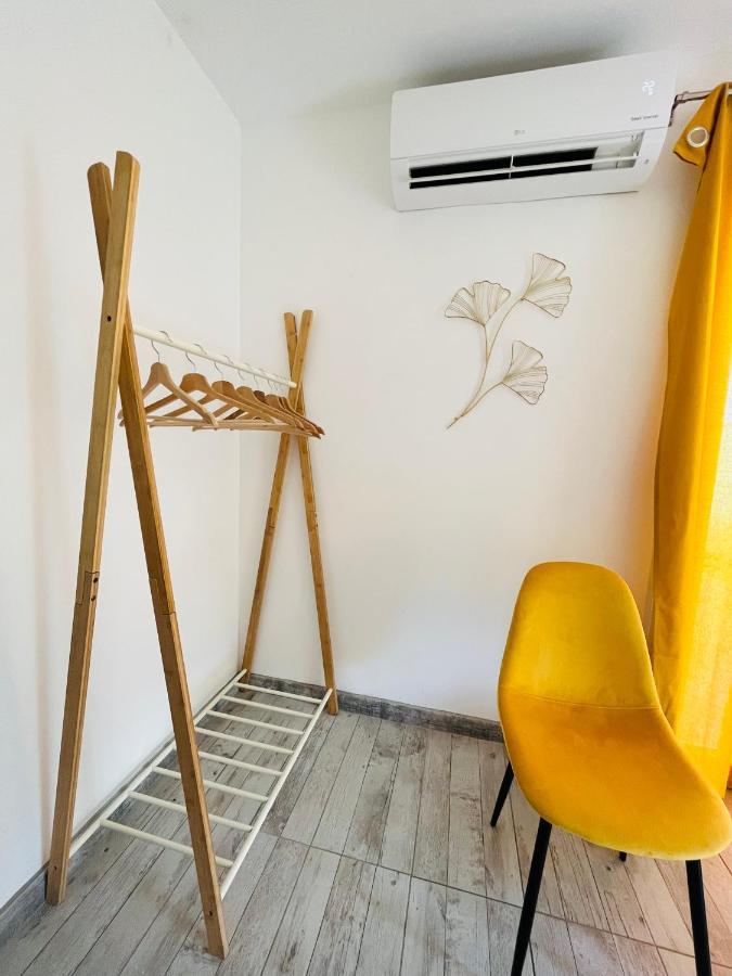 Un Coin Tropical En Provence ! Hotell LʼIsle-sur-la-Sorgue Exteriör bild