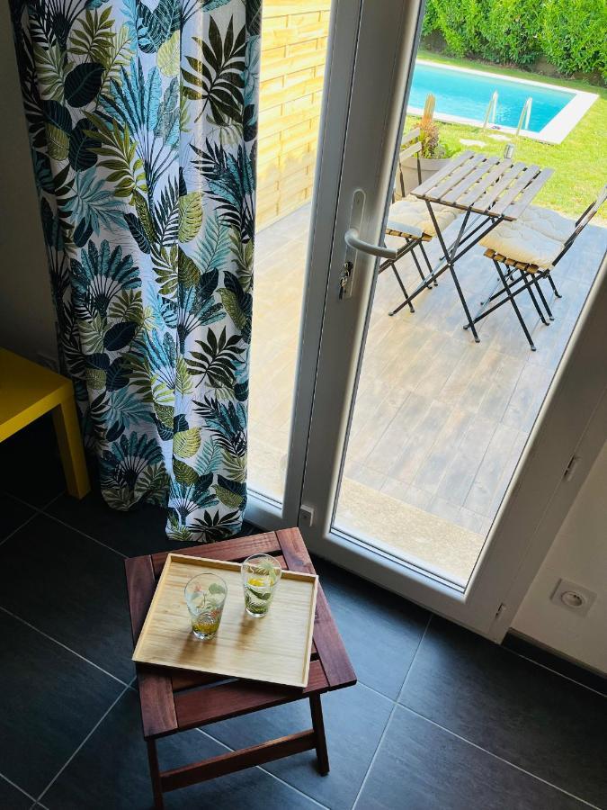 Un Coin Tropical En Provence ! Hotell LʼIsle-sur-la-Sorgue Exteriör bild